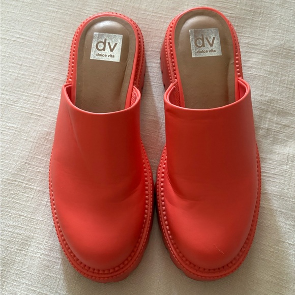 Dolce Vita Lexy Lug Clog in coral red - Picture 4 of 10
